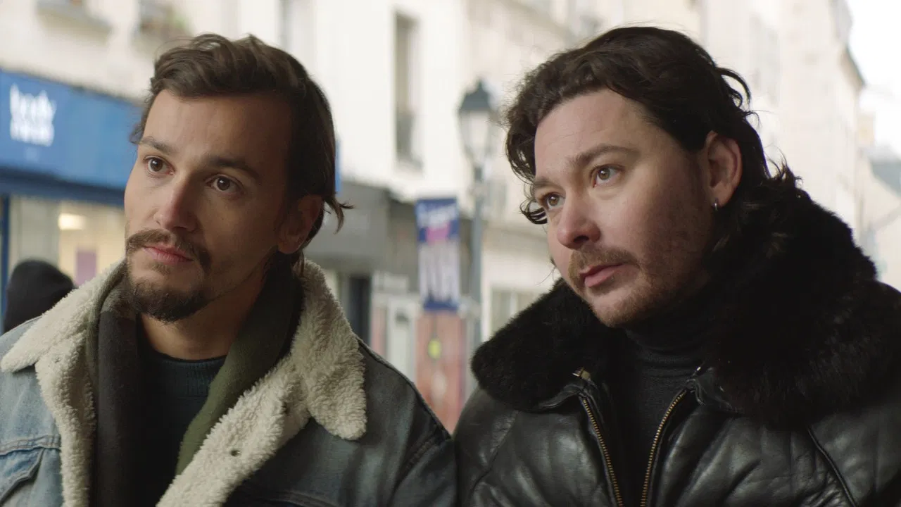 Un job en Or backdrop