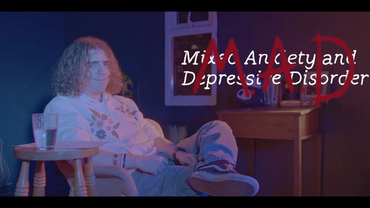 Dear Nobhead, backdrop