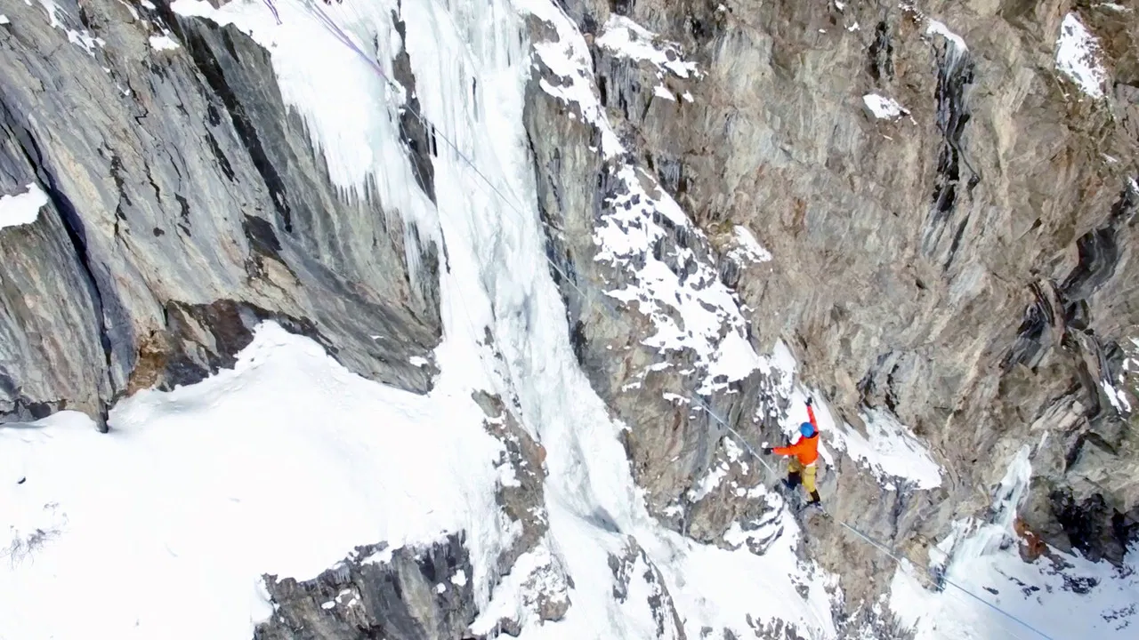 The (N)ice Line backdrop