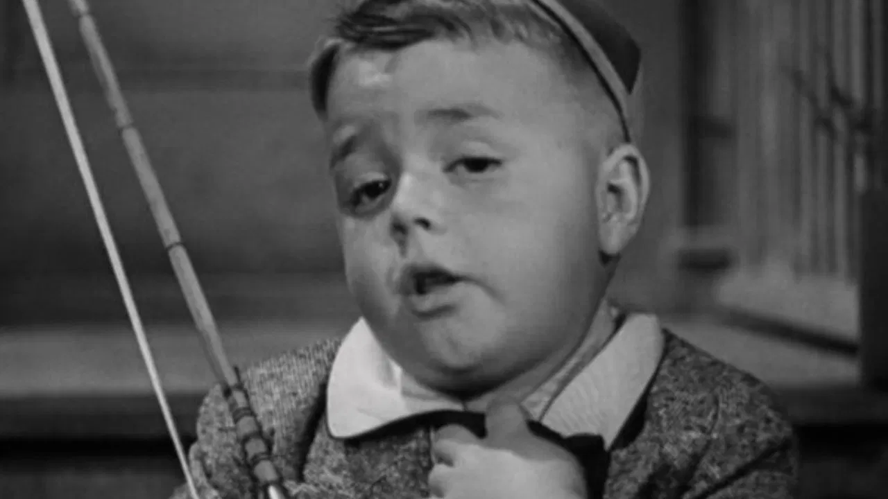 Little Sinner backdrop