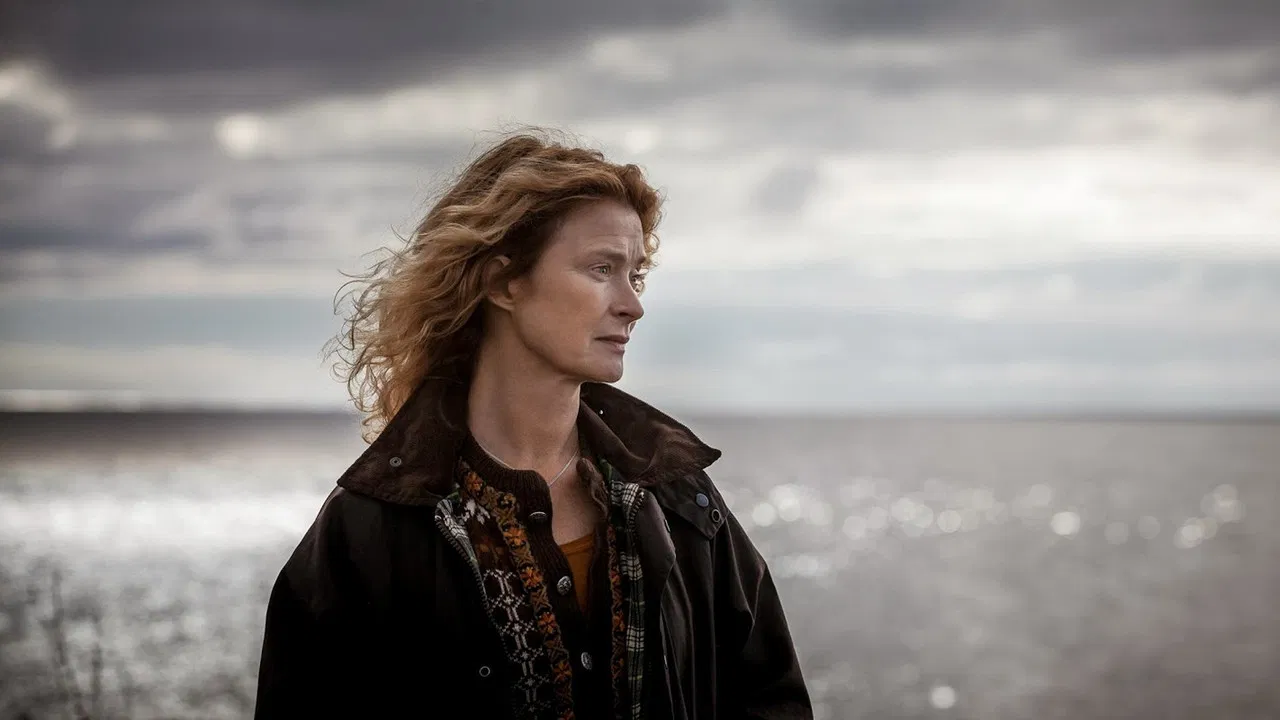 Echoes from the Dead backdrop