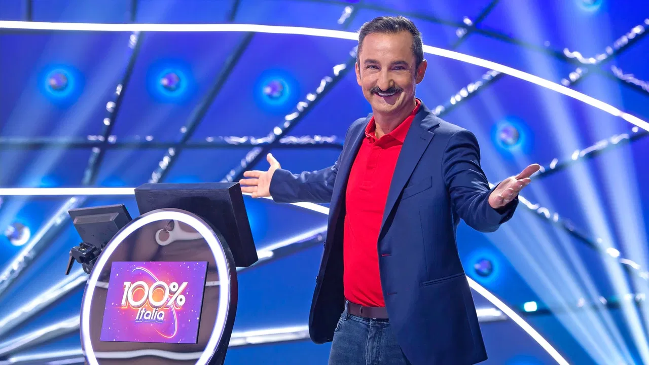 100% Italia backdrop