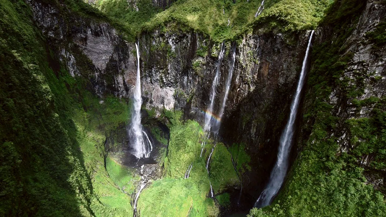 Trou de Fer backdrop