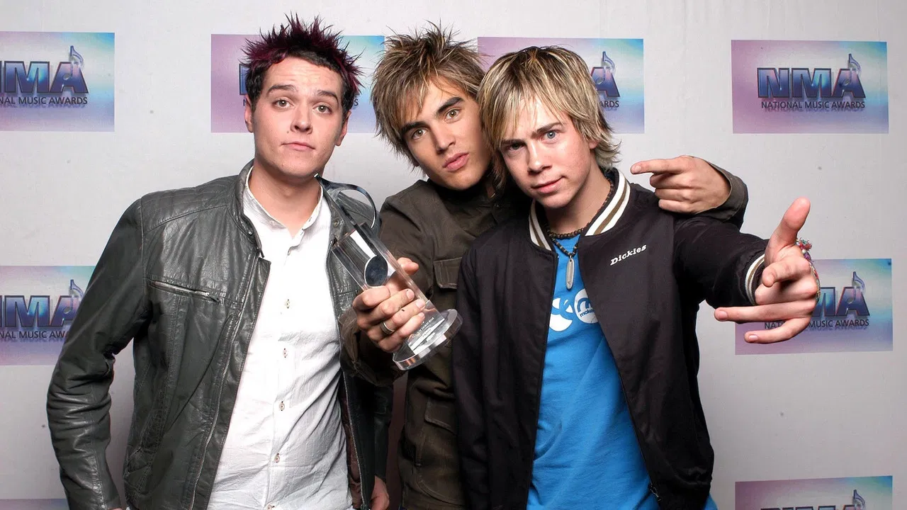 America or Busted backdrop