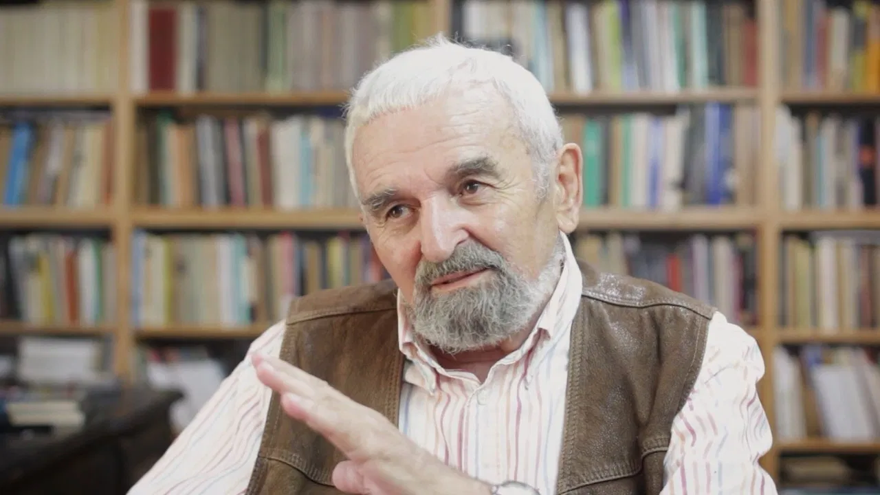 A szocializmus hátsó bejárata backdrop