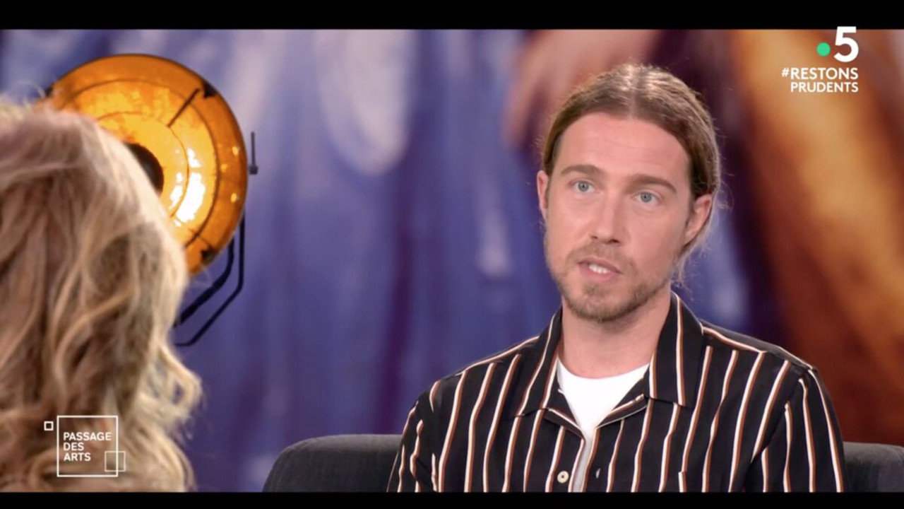 Passage des arts backdrop