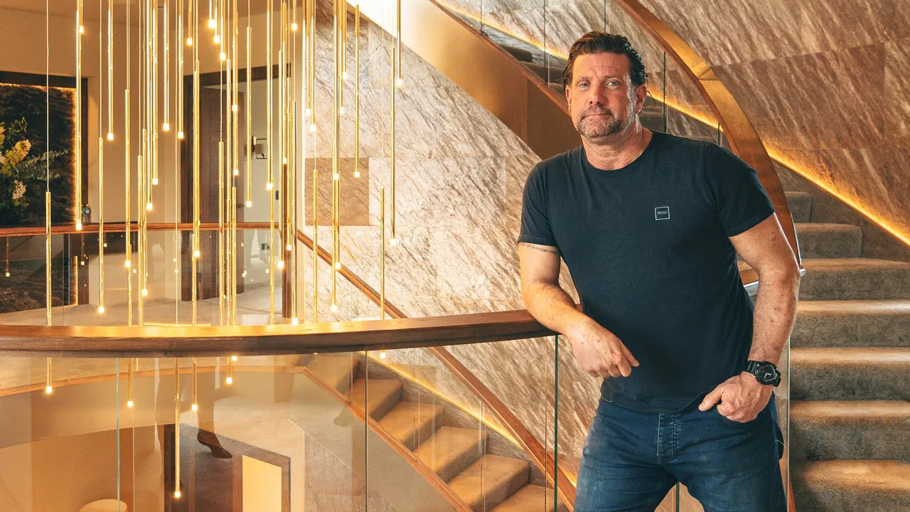 Building Britain's Superhomes backdrop