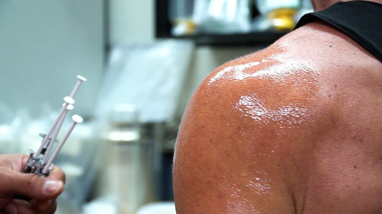 Enhanced 2 the Max backdrop