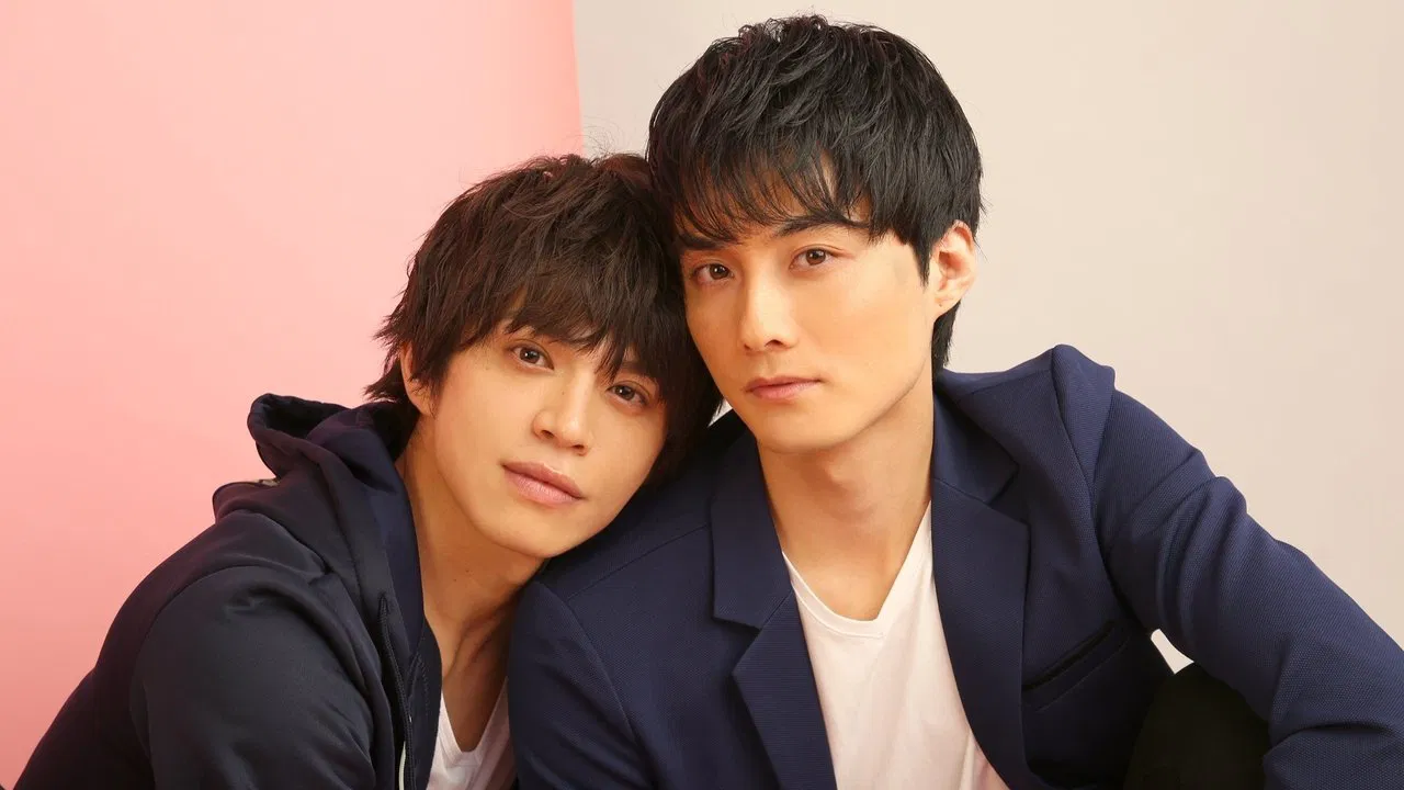 The Reason Why He Fell in Love with Me backdrop