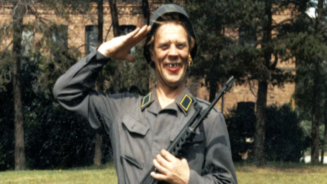 Uuno Turhapuro armeijan leivissä backdrop