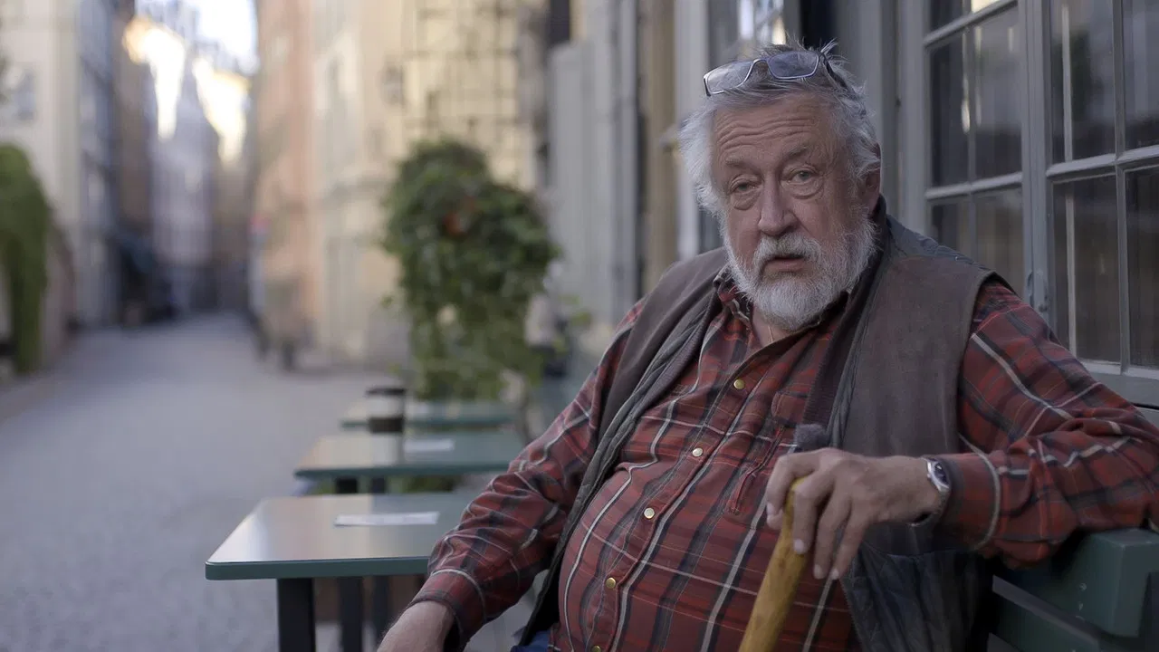 Leif GW about backdrop