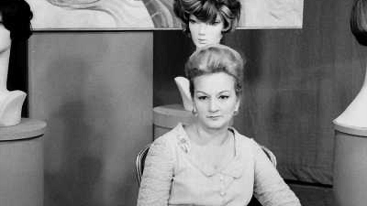 Silêncio no Estúdio backdrop