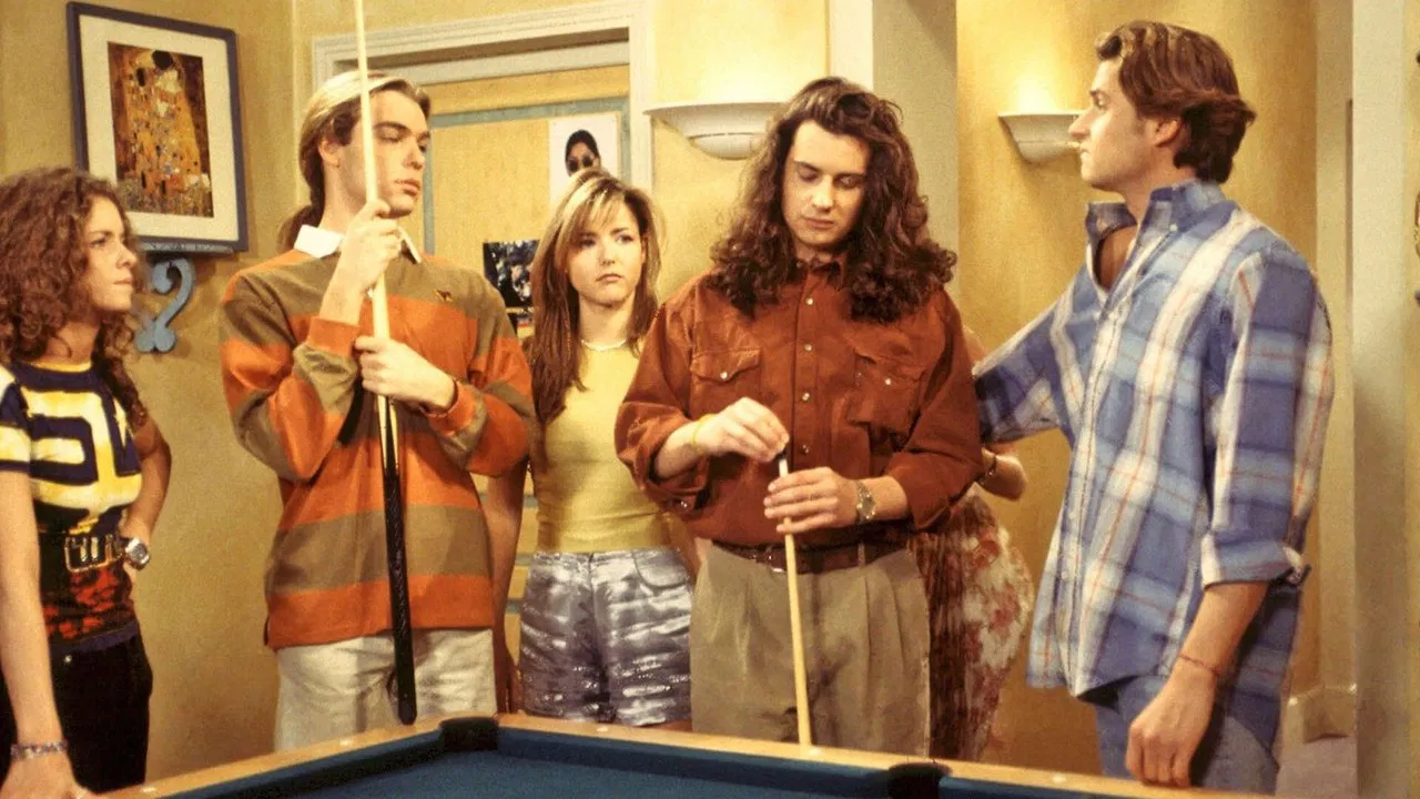 Le Miracle de l'amour backdrop