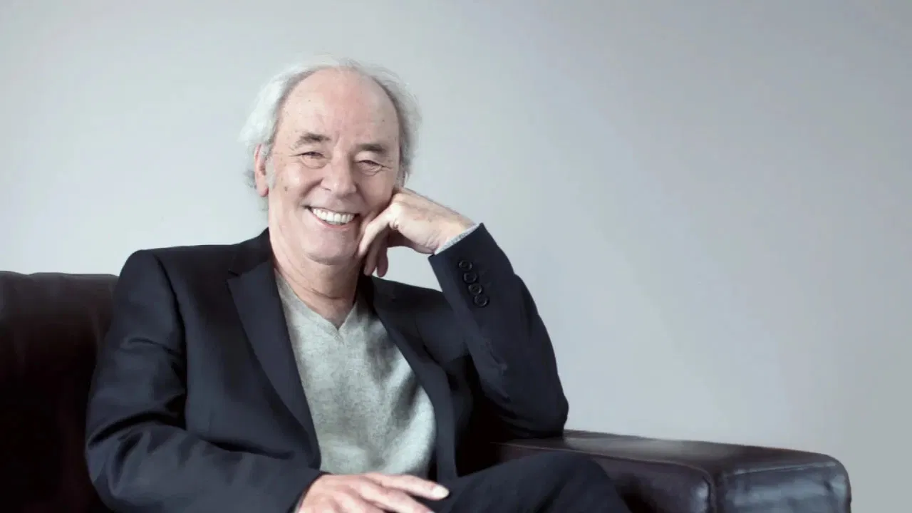 Maxime Le Forestier - Master Serie backdrop