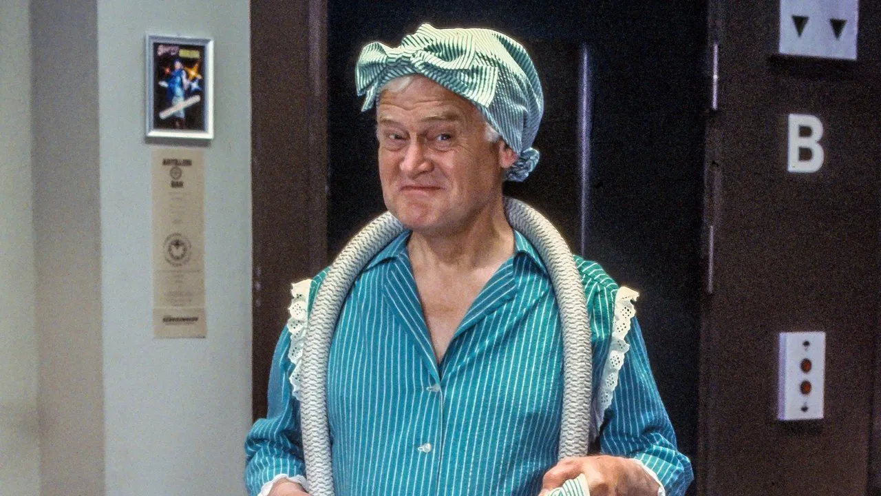 The Olsen Gang: Forever! backdrop