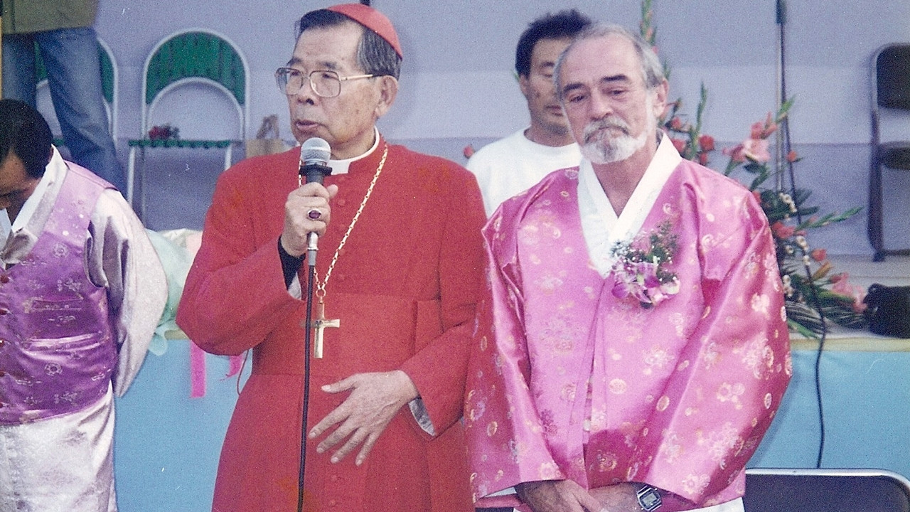 Jung Il-woo, My Friend backdrop