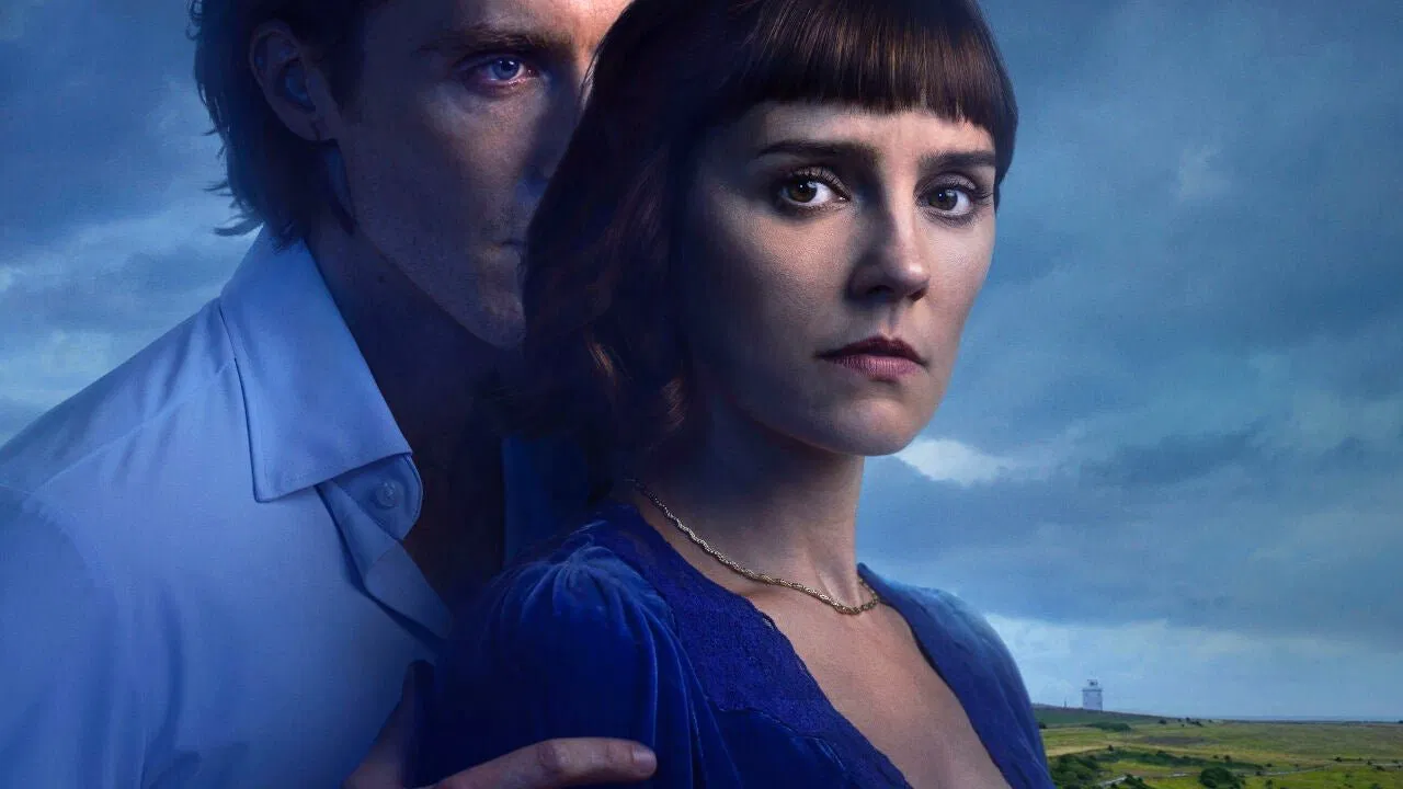 The Serial Killer's Wife backdrop