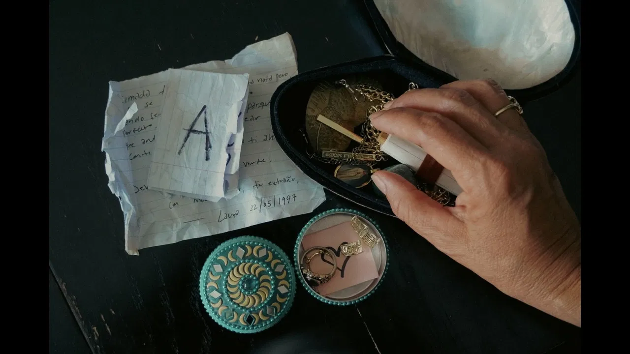 Buscando Tesoro (Seeking Treasure) backdrop