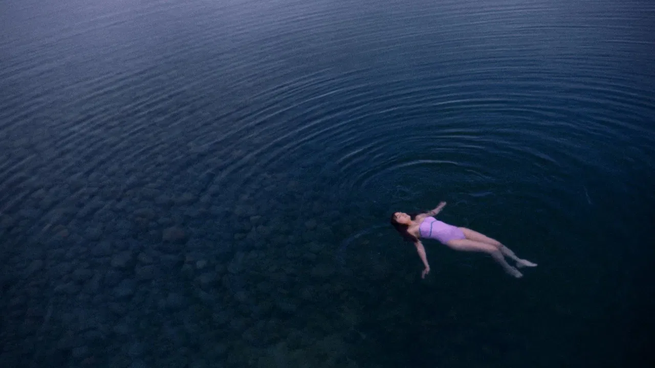 So They Say backdrop