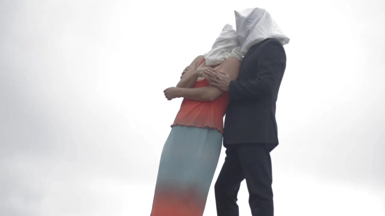 Encanto Violento backdrop