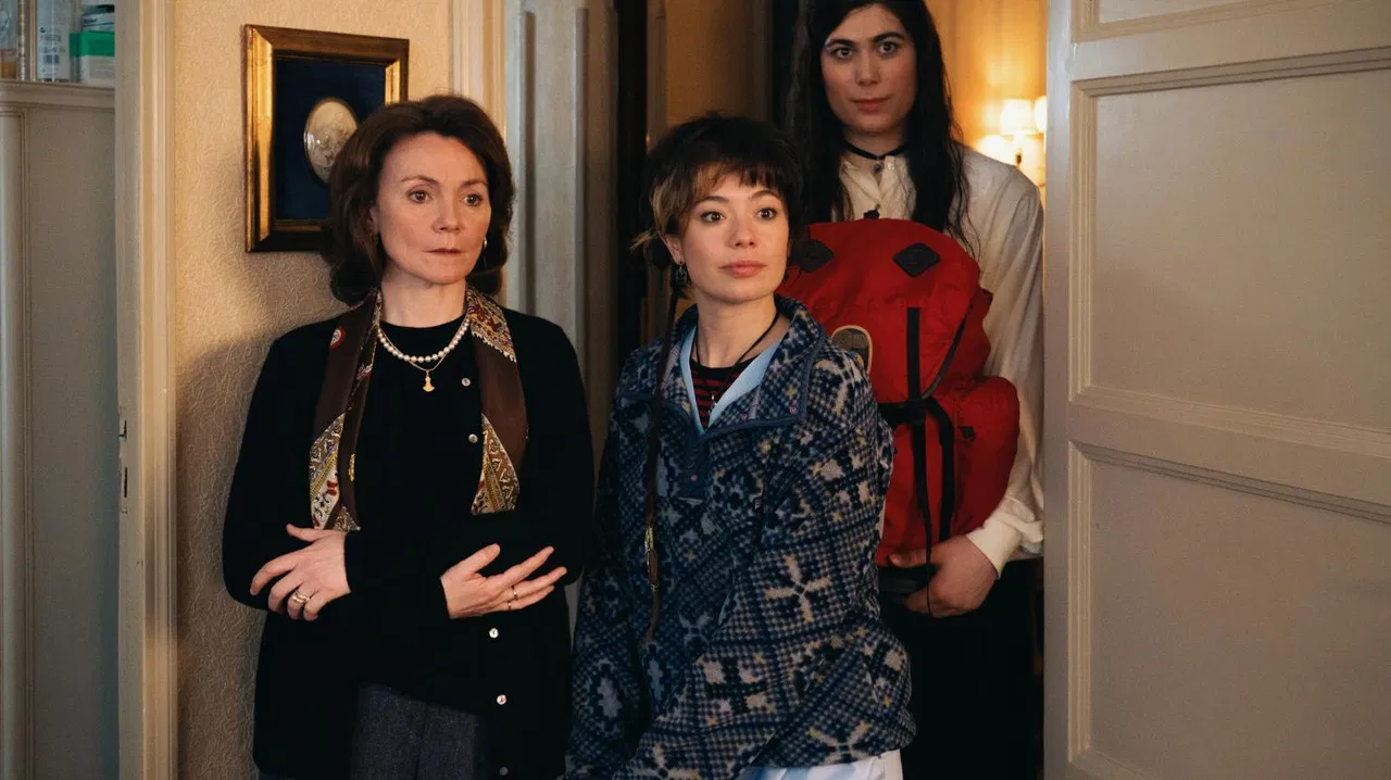 My Dearest Señorita backdrop