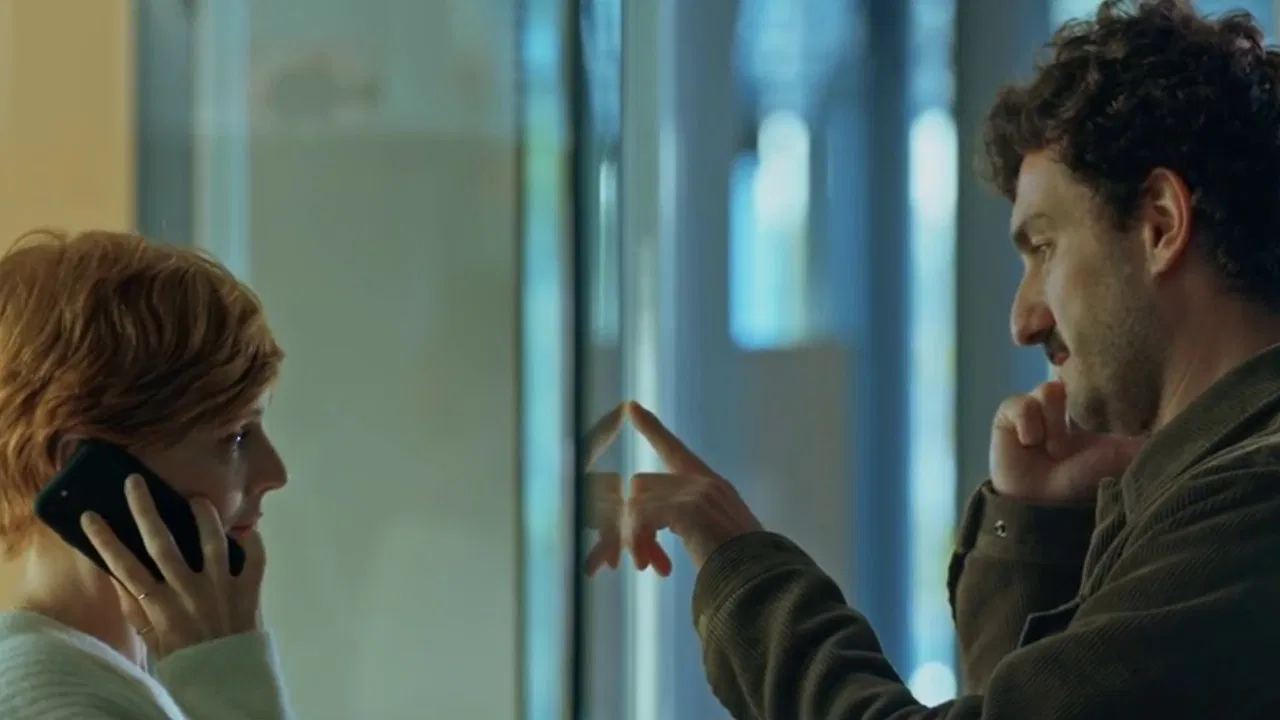 A quien dices amar backdrop