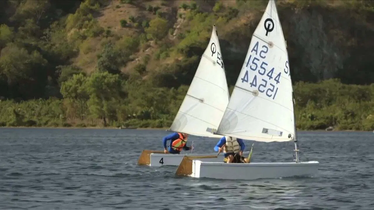 De Barlovento a Sotavento backdrop