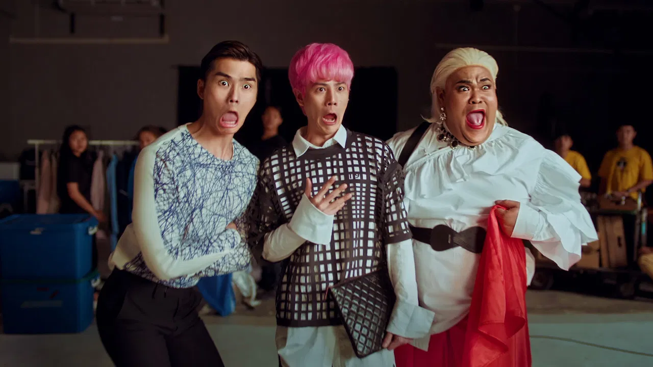 Tootsies & The Fake backdrop