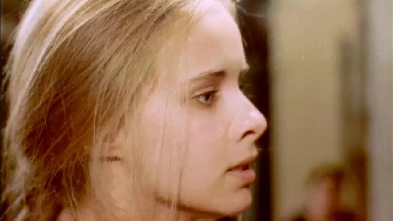 Boulevard of the Revolution backdrop