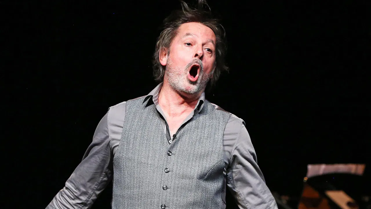 Christophe Alévêque : Ça ira mieux demain backdrop