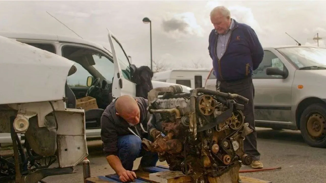 Les Autres Chemins backdrop