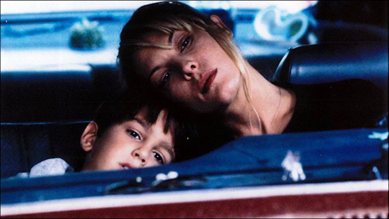 Luminous Motion backdrop