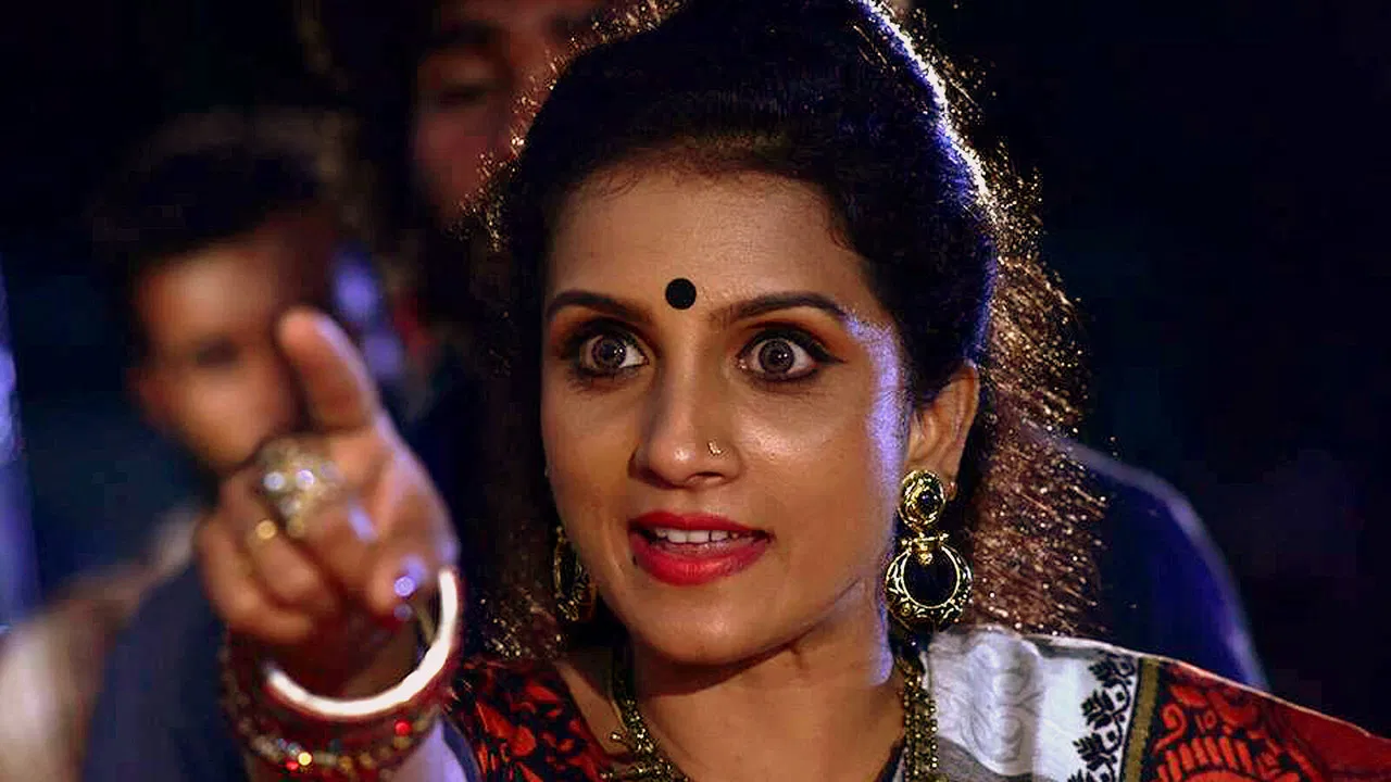 Oru Malayalam Colour Padam backdrop