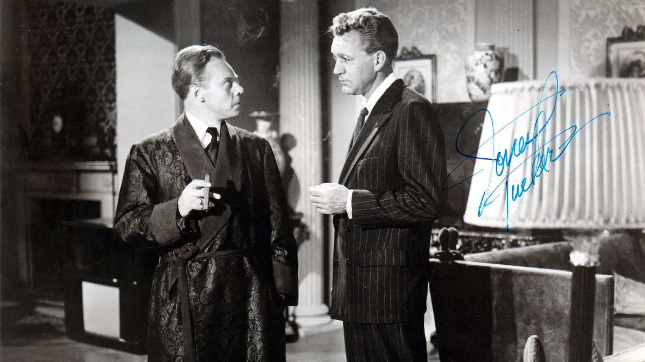 Break in the Circle backdrop