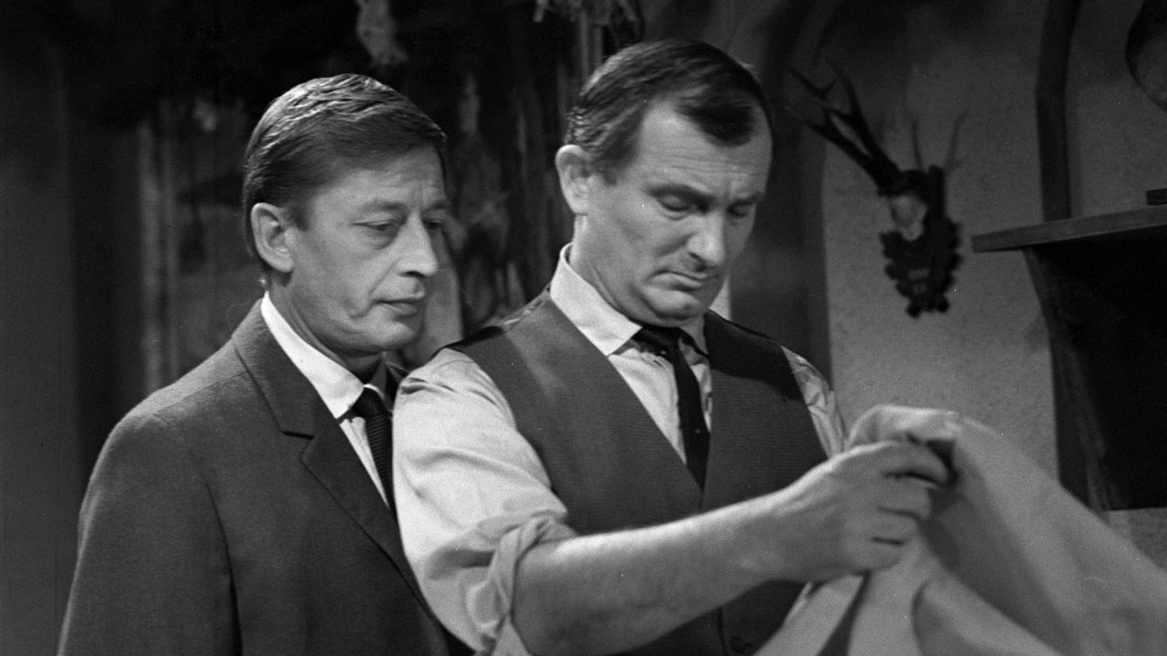 Měsíc s dýmkou backdrop