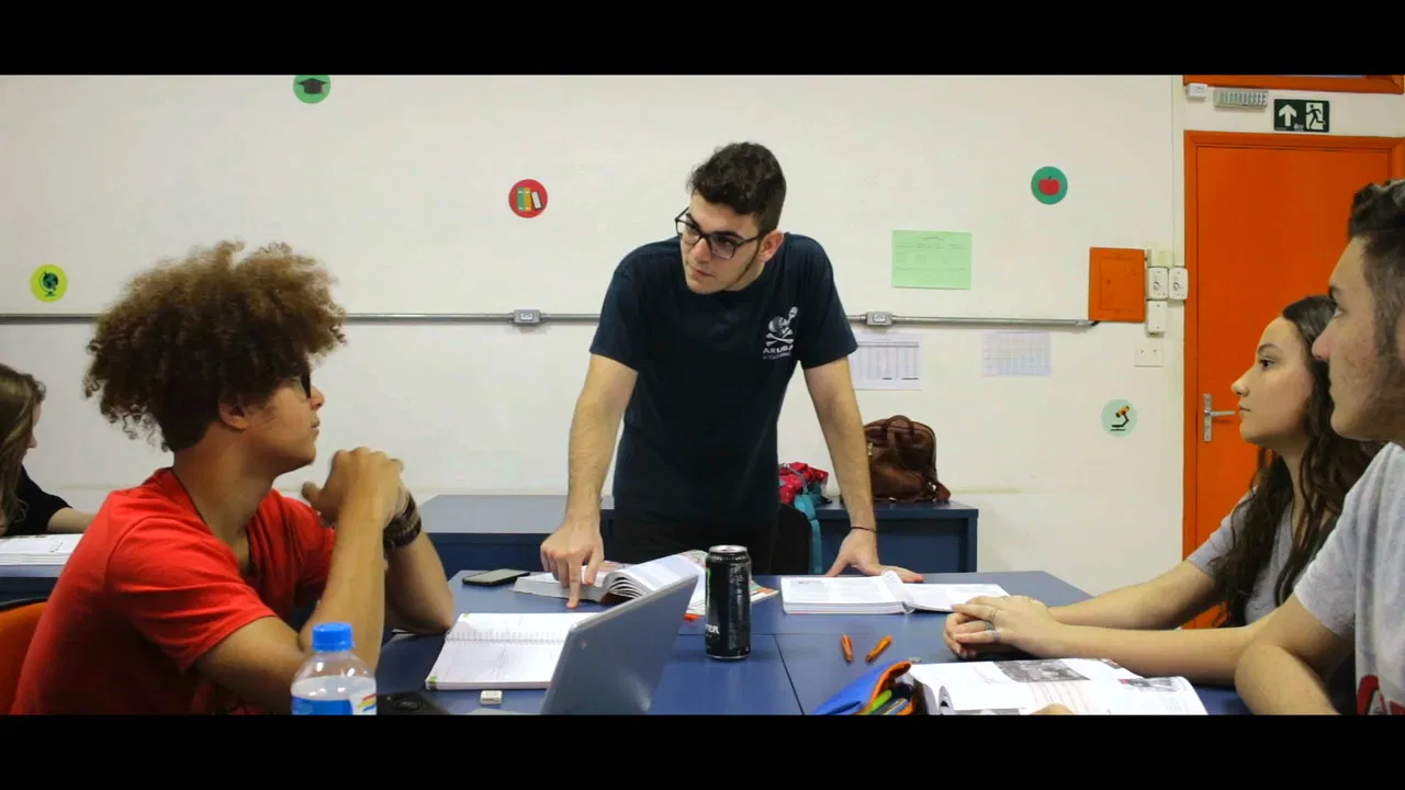 A Cola Perfeita backdrop