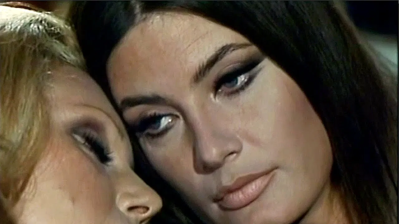 The Great Swindle backdrop