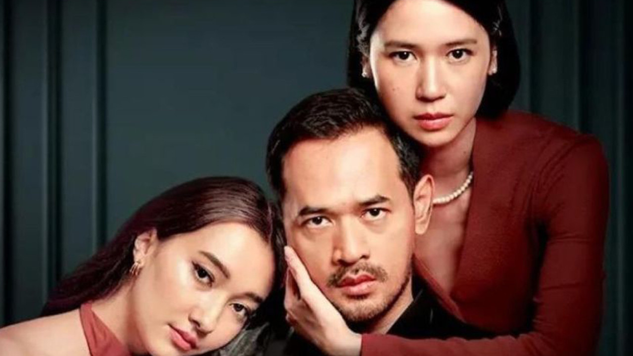 Merajut Dendam backdrop