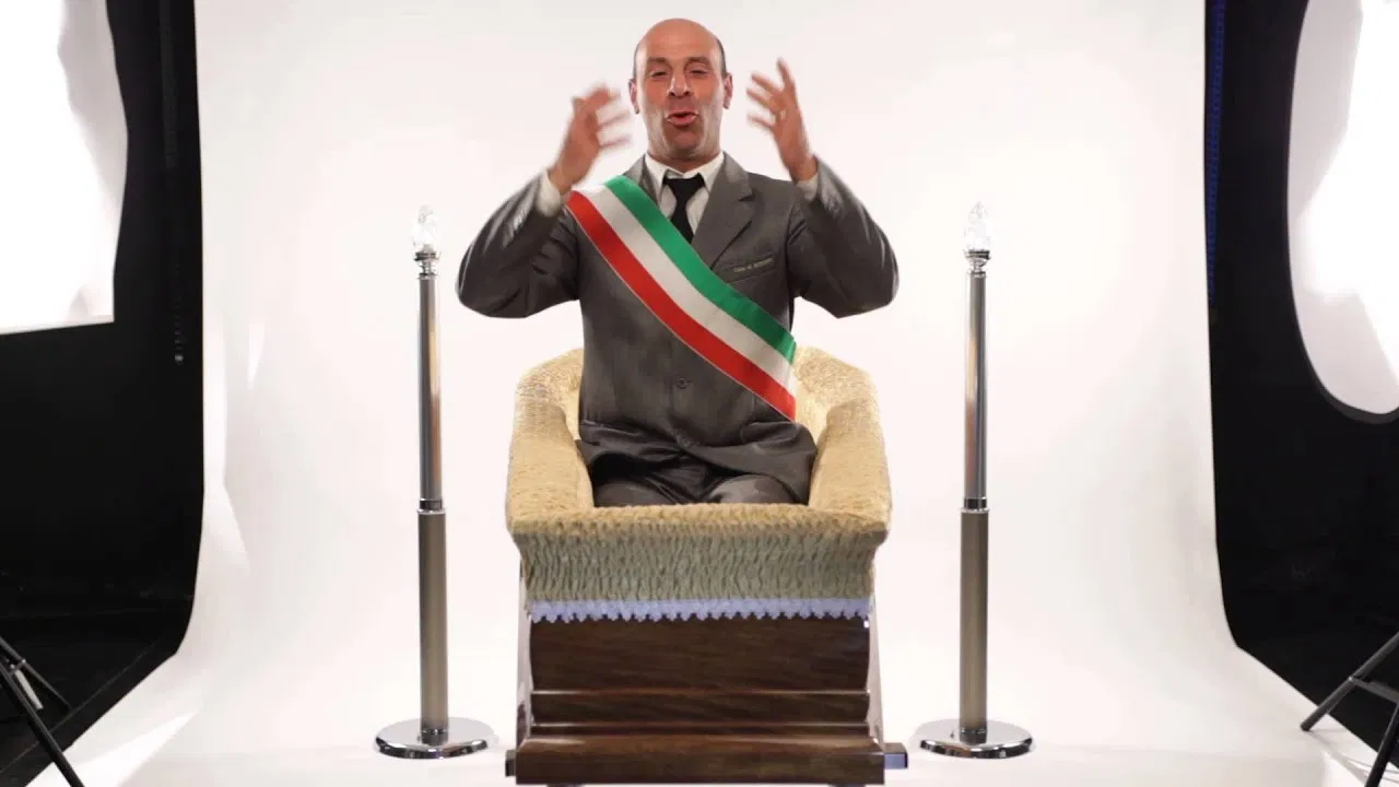 Pinuccio Lovero - Yes I Can backdrop