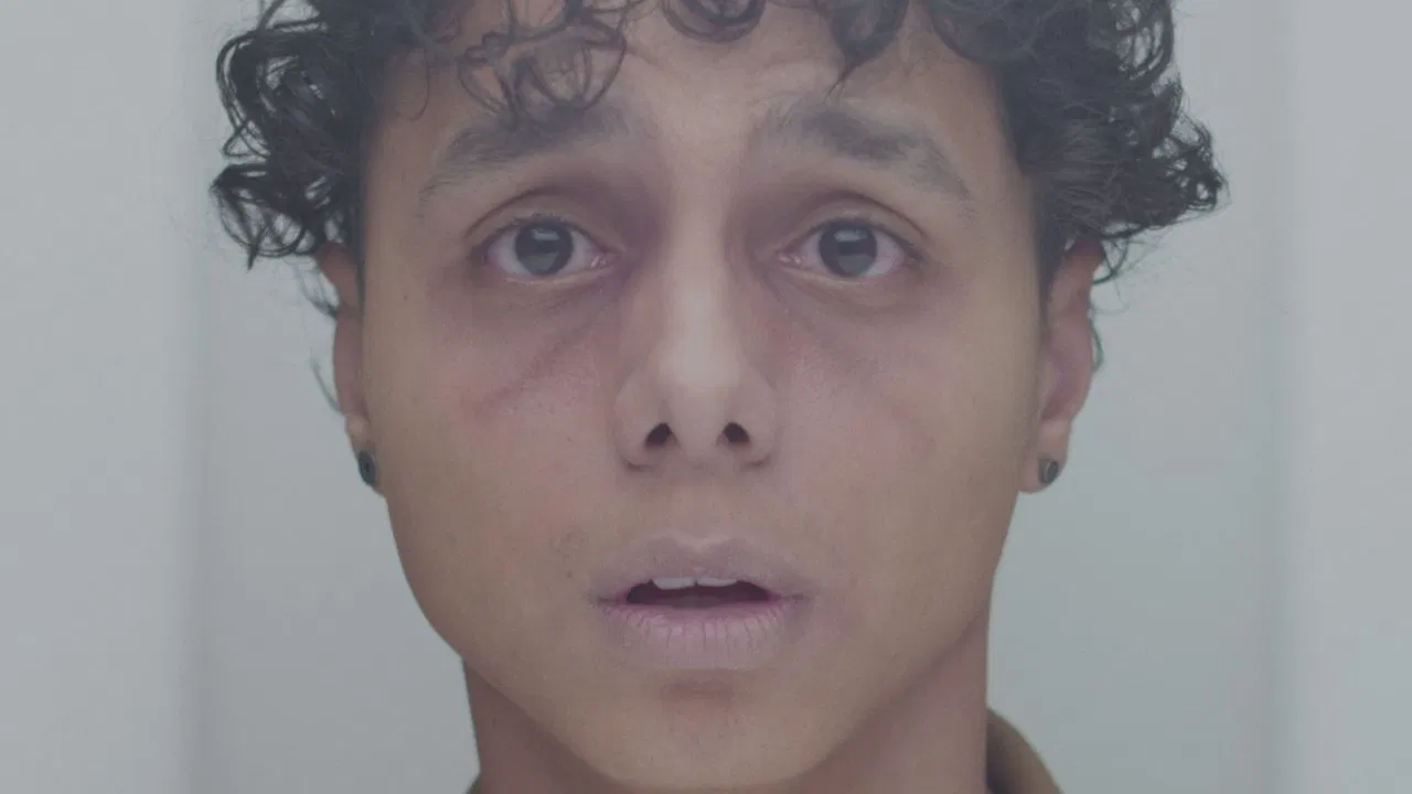 Prisioneiros backdrop