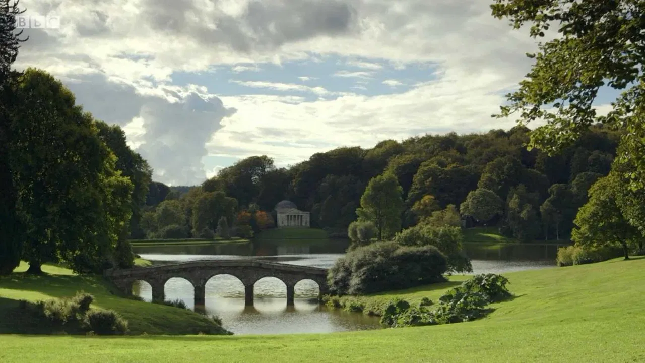 Forest, Field & Sky: Art Out of Nature backdrop