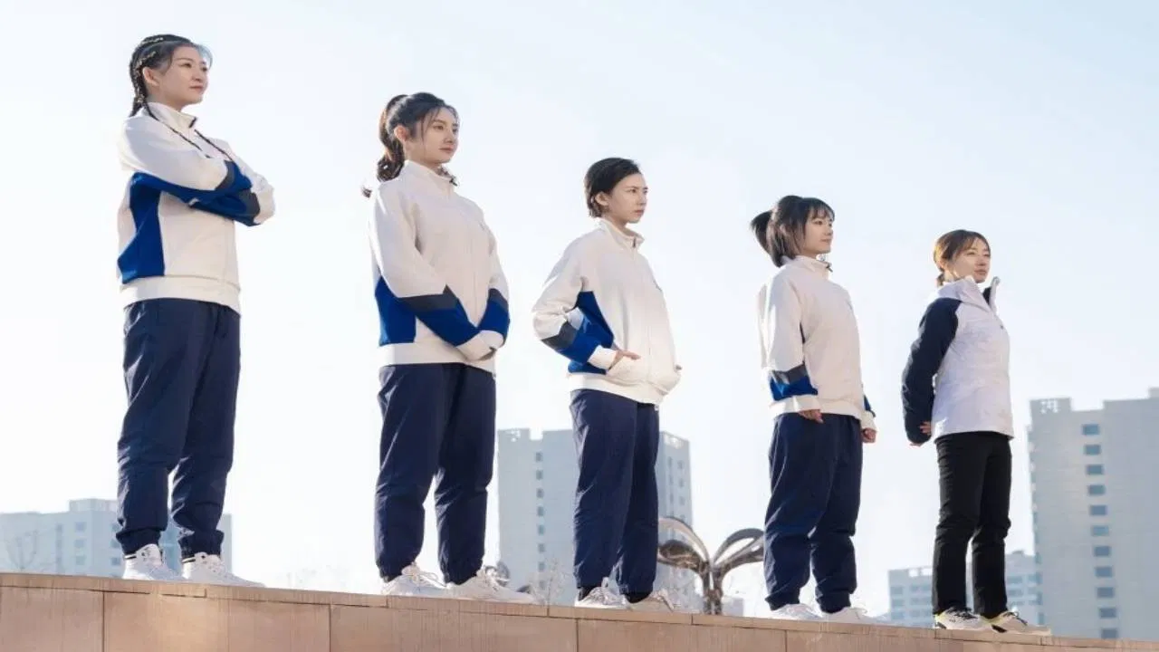 Curling Girls backdrop