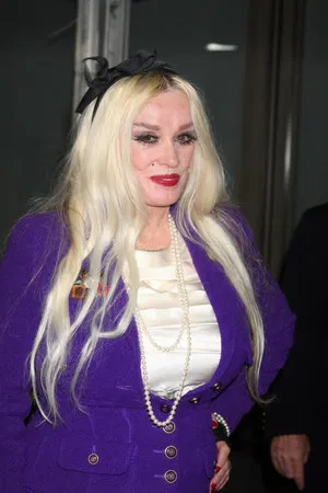 Mamie Van Doren photo