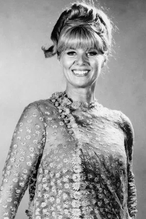 Sheila MacRae photo