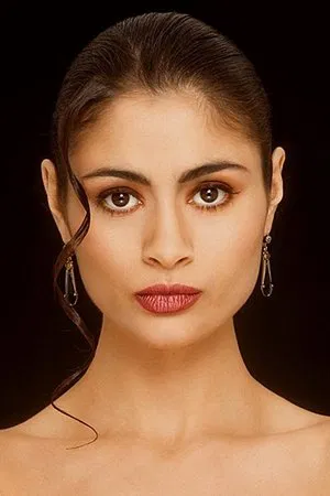 Charlotte Lewis photo