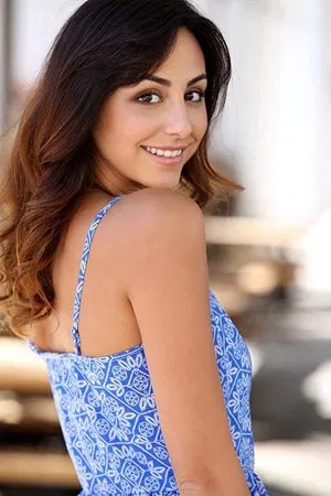 Rafaella Biscayn-Debest photo