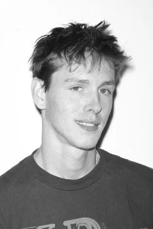 Harris Dickinson photo