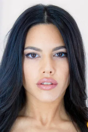 Apolonia Lapiedra photo