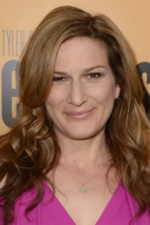 Ana Gasteyer photo