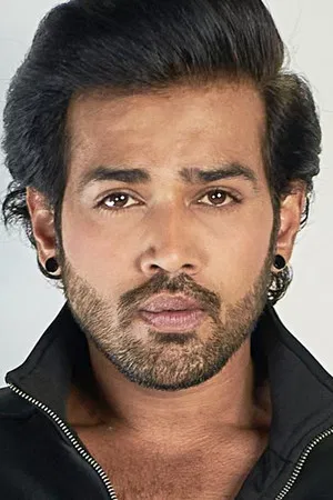 Karan Khanna photo